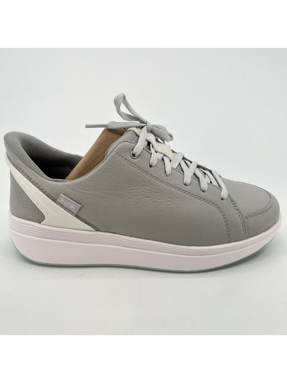 Kizik Sydney Womens Size 10EE Gray White Athletic Hands Free Shoes Sneakers